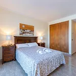 797 - Bellagio- Elegante Piso 6 A 1 Min De La Playa, Con Piscina Interior Y Exterior, Con Jacuzzi * בנאלמדנה