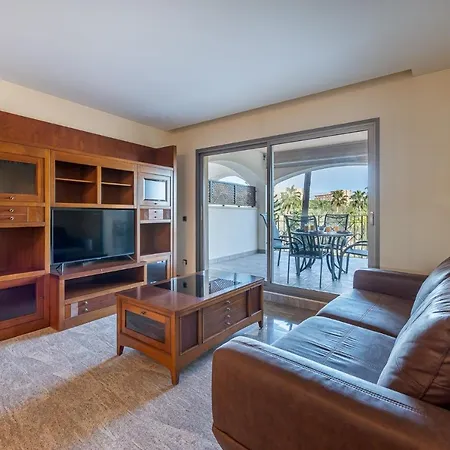 797 - Bellagio: Beachfront Elegance With Indoor & Outdoor Pools Apartment