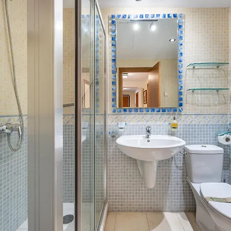 797 - Bellagio: Beachfront Elegance With Indoor & Outdoor Pools Benalmadena