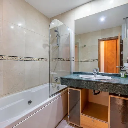 797 - Bellagio: Beachfront Elegance With Indoor & Outdoor Pools * Benalmadena